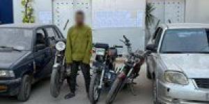 ضبط عاطل تخصص في سرقة السيارات والدراجات بالزيتون - وضوح نيوز