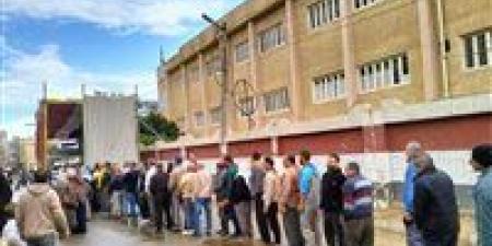 إقبال بلجان حوش عيسى في الساعات الأولى من فتح باب التصويت في انتخابات مجلس النواب - وضوح نيوز