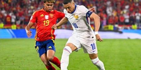 لامين جمال يحطم رقم مبابي التاريخي في دوري أبطال أوروبا - وضوح نيوز