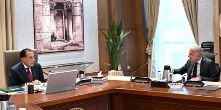 رئيس الوزراء يناقش الفرص الاستثمارية بمنطقة «المثلث الذهبي» مع القطاع الخاص - وضوح نيوز