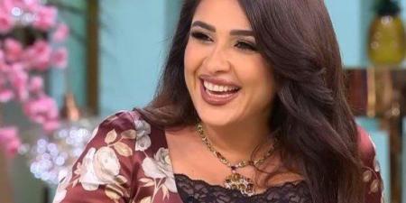 بالفيديو.. ياسمين عبد العزيز تفاجئ جمهورها بموقف لم يكن في الحسبان على الهواء - وضوح نيوز