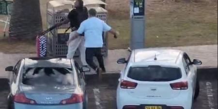 شاهد بالفيديو.. شاب مسلم ينقذ عشرات اليهود من الموت في هجوم سيدني - وضوح نيوز