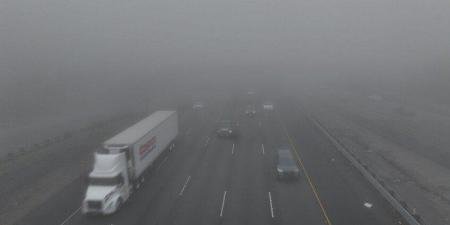 ضباب سام يخنق كاليفورنيا.. ظاهرة موسمية تتحول إلى أزمة صحية وبيئية - وضوح نيوز