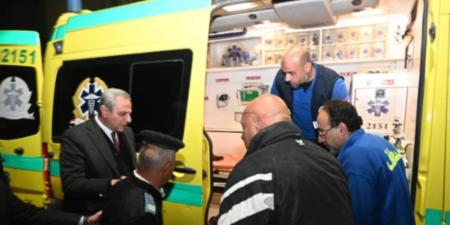 محافظ الغربية يستدعى سيارة إسعاف لمسنة تعثرت بعد الإدلاء بصوتها أثناء جولته الميدانية - وضوح نيوز