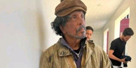 مجدي فكري يثير الجدل بعد ظهوره بملابس مشردة.. هل يجسد عملًا جديدًا؟ - وضوح نيوز