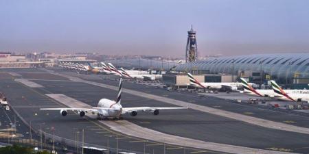 مطارات دبي تعلن عودة الرحلات إلى طبيعتها بعد تحسن الأحوال الجوية - وضوح نيوز