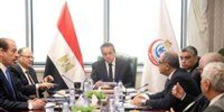 وزير الصحة يعقد اجتماعًا موسعًا لبحث دعم وتمكين توطين الصناعات الدوائية في مصر - وضوح نيوز
