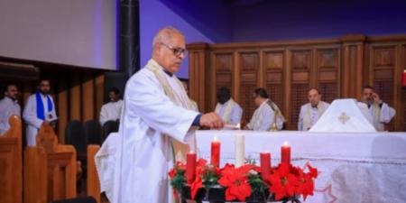 أجراس كاتدرائية جميع القديسين بالزمالك تدق إيذانًا ببدء قداس عيد الميلاد المجيد - وضوح نيوز