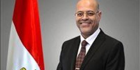 بأجر كامل.. وزير العمل يصدر قرارًا وزاريًا بشأن تحديد العطلات والأعياد والمناسبات - وضوح نيوز