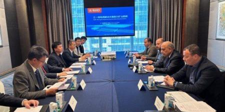 وزير الكهرباء المصري يبحث مع مجموعة "صاني" الصينية التعاون في الطاقة المتجددة وتصنيع مهمات طاقة الرياح - وضوح نيوز