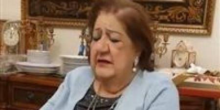 تدعو لأولادها وأحفادها.. أخر ظهور لـ والدة هاني رمزي قبل وفاتها - وضوح نيوز