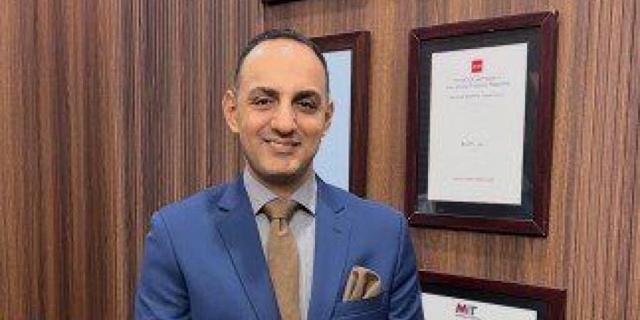 خبير اقتصادي: خطوة الفيدرالي لضخ 40 مليار دولار شهريًا «إنذار مبكر» لتحولات كبرى في الأسواق العالمية - وضوح نيوز