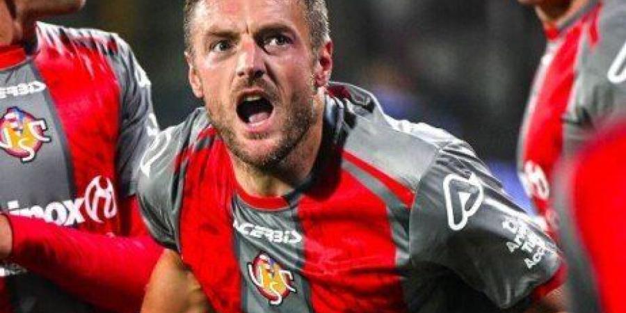 فاردي يتفوق على لاوتارو وماينان ويحصد جائزة لاعب نوفمبر في الكالتشيو - وضوح نيوز