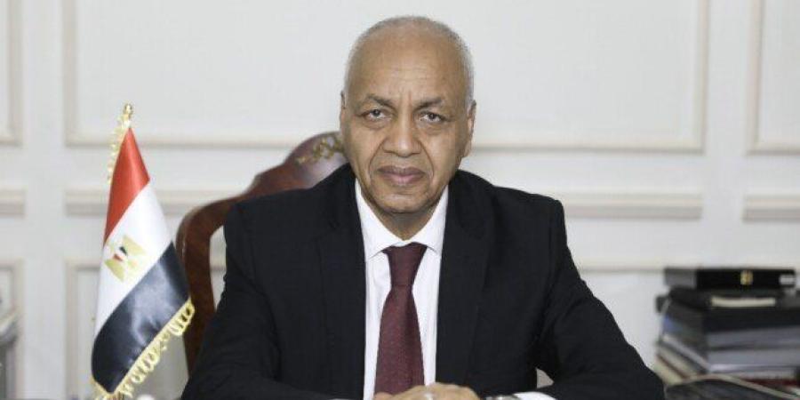 مصطفى بكري وأسرة تحرير «الأسبوع» يتقدمون بالعزاء لـ الكاتب الصحفي عماد الدين حسين في وفاة والدته - وضوح نيوز