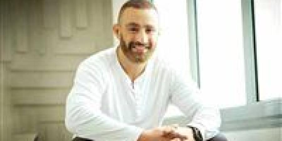 «إرموني في الزبالة».. أحمد السقا يرد على الهجوم بسبب فيديو محمد صلاح - وضوح نيوز