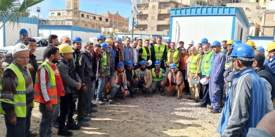 وزارة العمل تُكثّف جهودها للارتقاء بمهارات "العمالة غير المنتظمة" في المشاريع القومية - وضوح نيوز