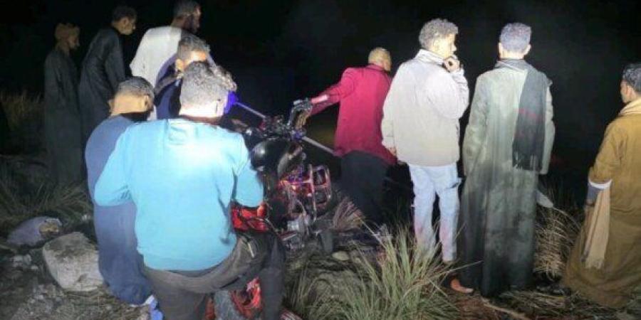 انقلاب ميكروباص داخل ترعة بقرية الجبلاو بقنا.. انتشال 4 مصابين وجارٍ البحث عن مفقودين - وضوح نيوز