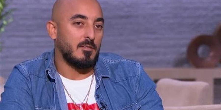 بعد 5 أعوام من الصمت.. ما هو سبب انفصال حسام الحسيني عن زوجته نانسي بيرو؟ - وضوح نيوز