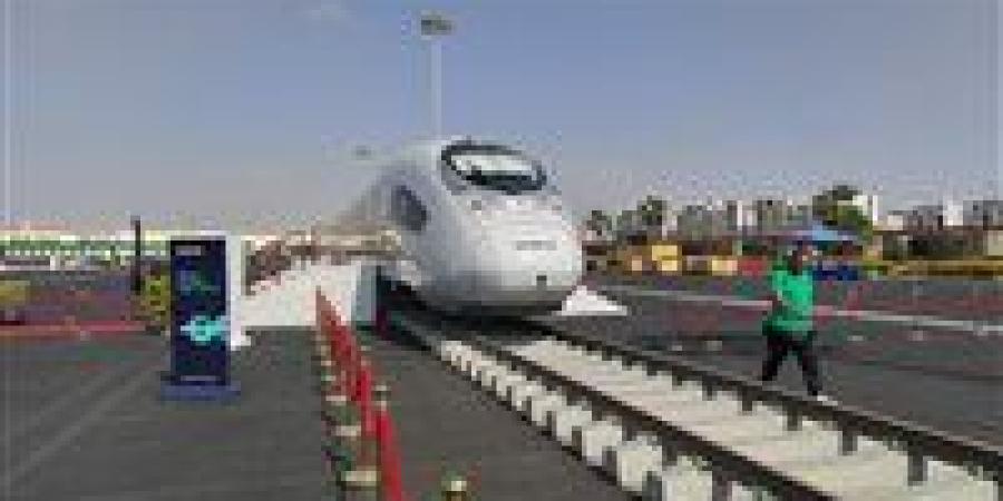 حصاد 2025.. قطار كهربائي سريع بين العين السخنة والإسكندرية بتوجيه من الرئيس السيسي - وضوح نيوز