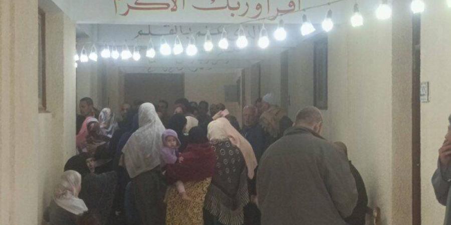 توافد كثيف للناخبين بلجنة المعهد الديني بالعراقية في المنوفية - وضوح نيوز