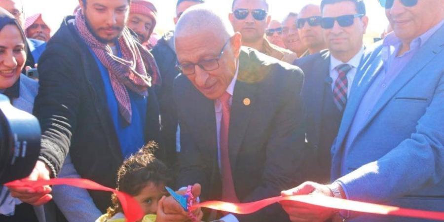 محافظ شمال سيناء يفتتح دار مناسبات وادي الحاج ويتابع سير لجان الانتخابات بوسط سيناء (صور) - وضوح نيوز