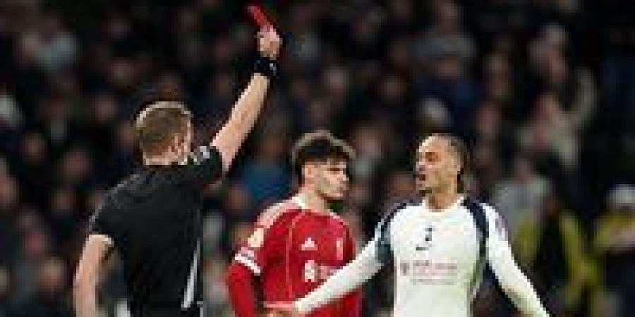 الشوط الأول: التعادل السلبي يحسم قمة ليفربول وتوتنهام هوتسبير في الدوري الإنجليزي الممتاز - وضوح نيوز