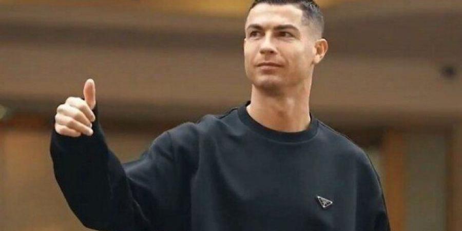 كم حصدت صورة استعراض رونالدو عضلاته المفتولة - وضوح نيوز