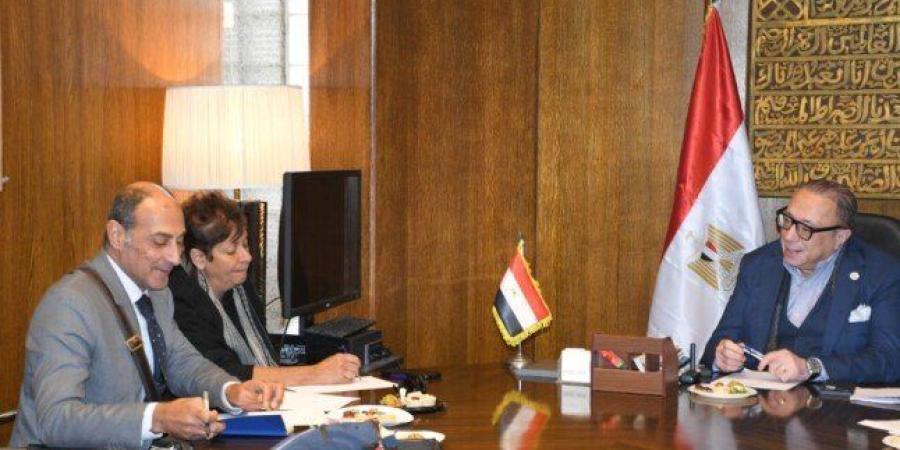 الاجتماع التحضيري لبحث الاستعدادات النهائية لاحتفالية اليوبيل الذهبي لجامعة حلوان - وضوح نيوز