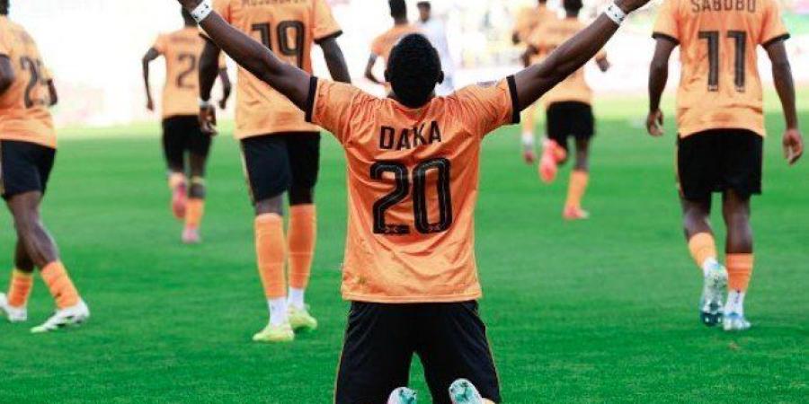 داكا يتعرض لإصابة برأسه أثناء احتفاله بهدف التعادل أمام منتخب مالي في أمم إفريقيا 2025 «فيديو» - وضوح نيوز