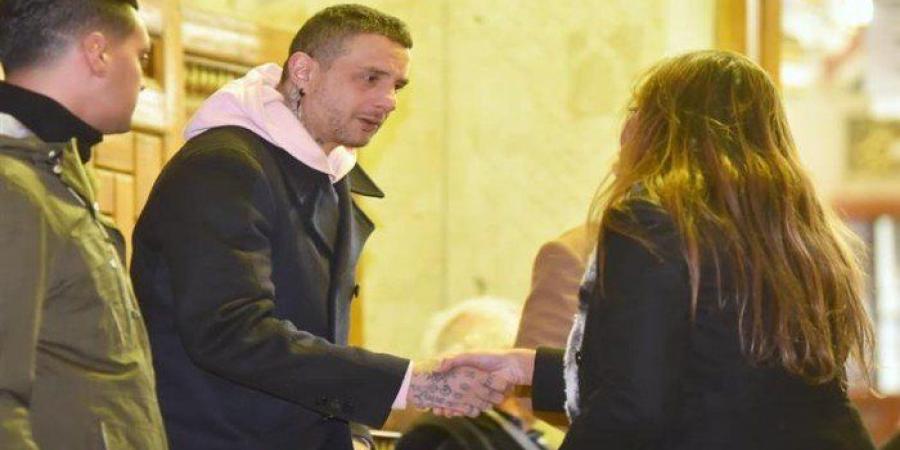 بحضور نجوم الفن.. بدء عزاء الفنانة سمية الألفي في مسجد عمر مكرم (صور) - وضوح نيوز