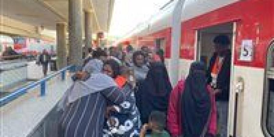 السكة الحديد تسير الرحلة 41 لنقل الأشقاء السودانيين ضمن مشروع العودة الطوعية - وضوح نيوز