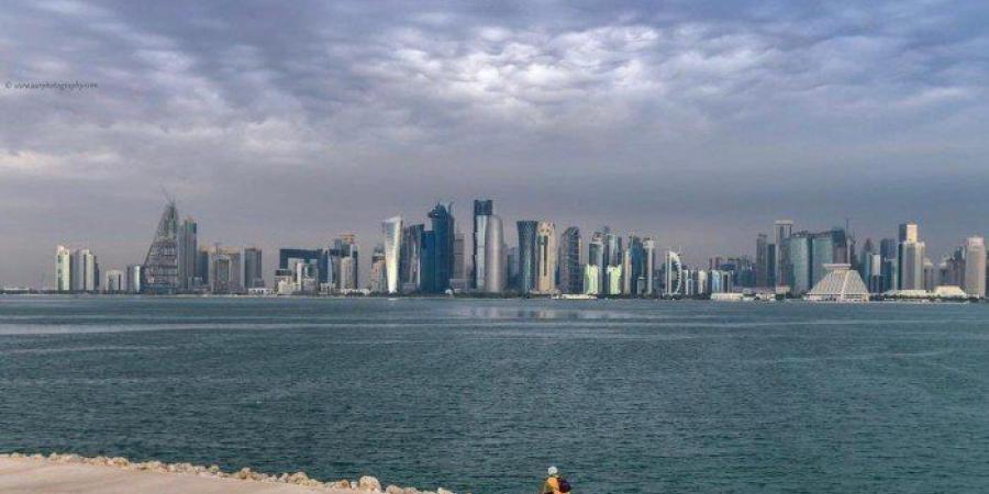 طقس قطر المتوقع اليوم الجمعة.. بارد نسبيا نهارا وتحذير من رؤية أفقية متدنية على الساحل وفي البحر - وضوح نيوز
