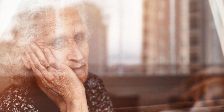 دراسة حديثة تحذر من نخر الأنف: عادة شائعة قد تفتح الطريق لمرض ألزهايمر - وضوح نيوز