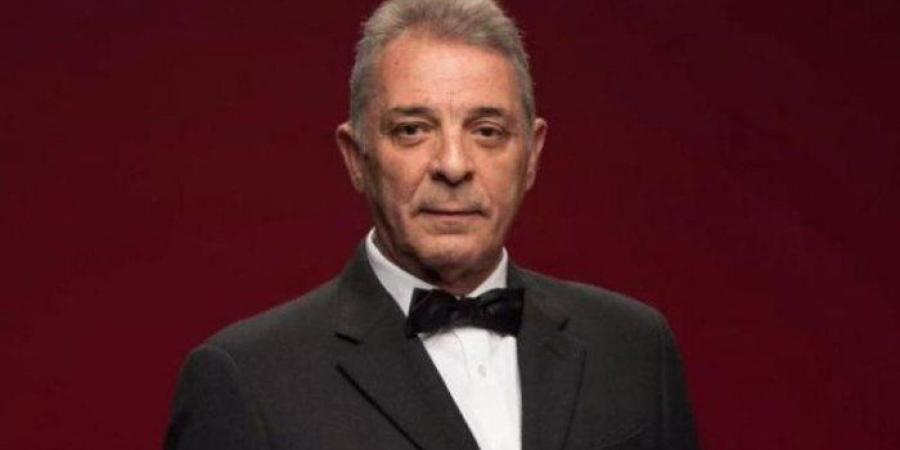 محمود حميدة يطمئن جمهوره بعد تعرضه لوعكة صحية مفاجئة - وضوح نيوز