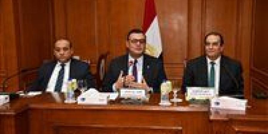 وزير الإسكان من الشيوخ: الانتهاء من 737 ألف وحدة سكنية بالإسكان الاجتماعي - وضوح نيوز