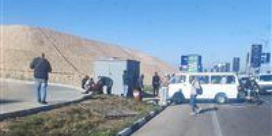 إصابة 17 شخص في حادث سيارة ميكروباص بالفيوم - وضوح نيوز