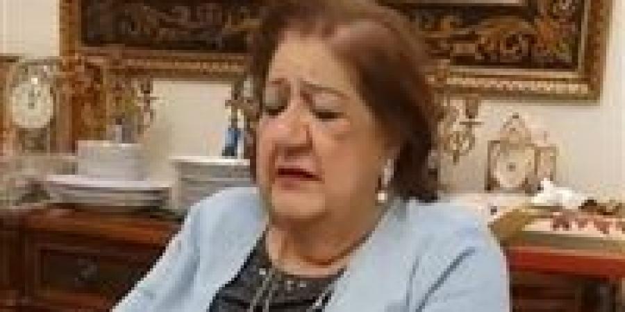 تدعو لأولادها وأحفادها.. أخر ظهور لـ والدة هاني رمزي قبل وفاتها - وضوح نيوز