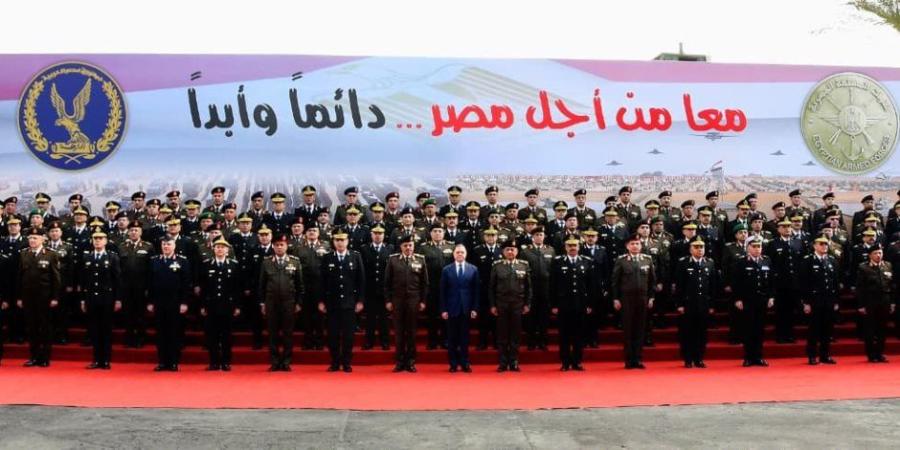 وزارتا الدفاع والداخلية تبحثان تعزيز التعاون الأمنى تزامنا مع العام الجديد - وضوح نيوز