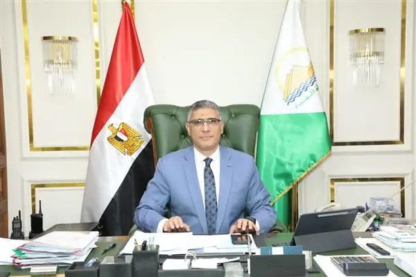 محافظ الجيزة يقرر سحب عمال النظافة وقت ذروة الحر حفاظًا على سلامتهم