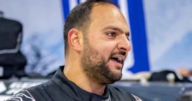بعد انتهاء أعمال الطب الشرعي.. التصريح بدفن جثة بطل سباقات السيارات هيثم سمير وتسليم الجثمان لأسرته
