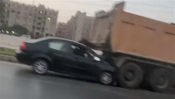 بعد تداول الفيديو.. الداخلية تفحص فيديو مطاردة 3 سيارات لفتاة على طريق الواحات
