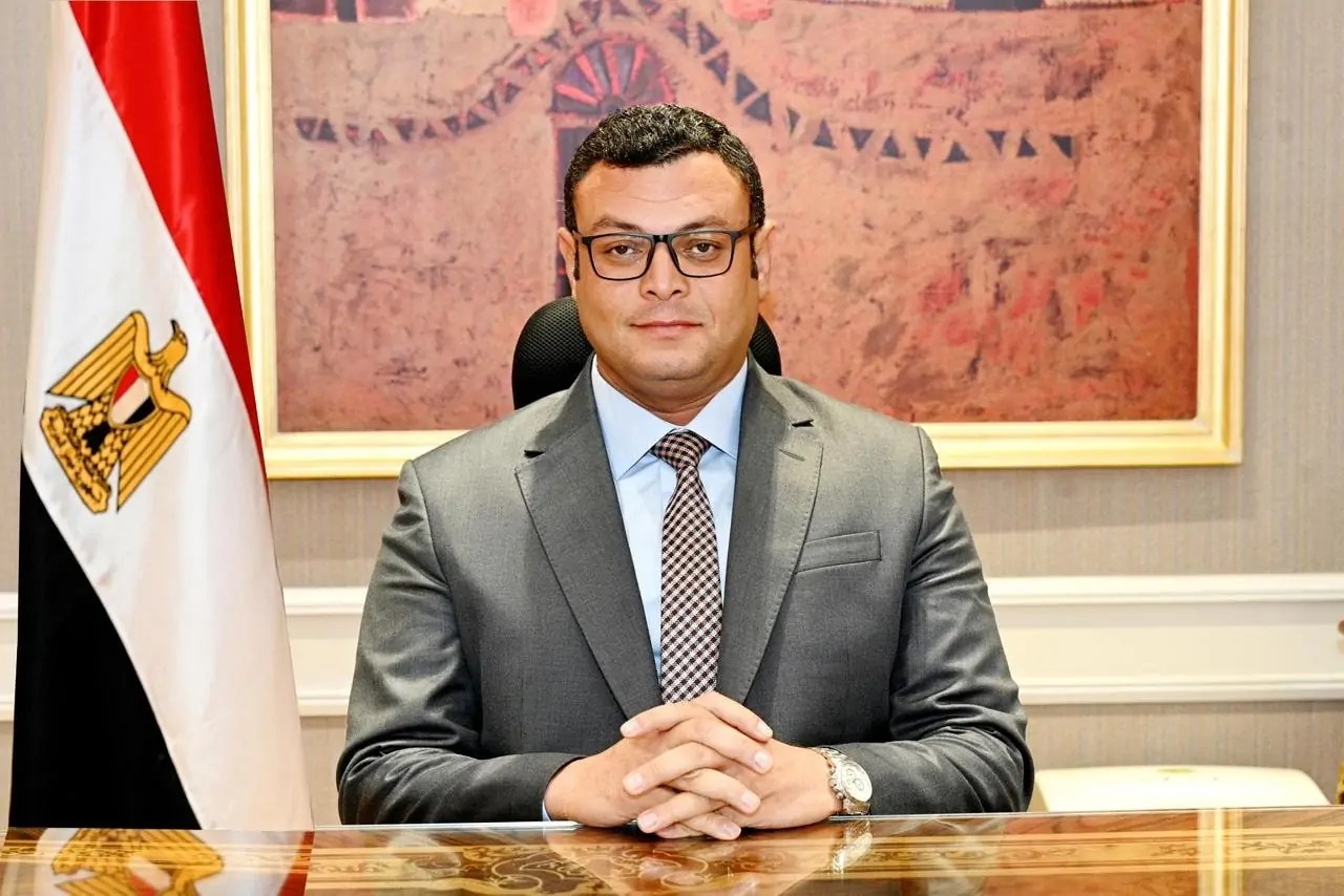 وزارة الإسكان تسلم قطعة أرض بنظام المطور الصناعي في برج العرب الجديدة