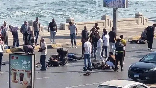 إصابة 9 أشخاص فى حادث تصادم ميكروباص بالإسكندرية