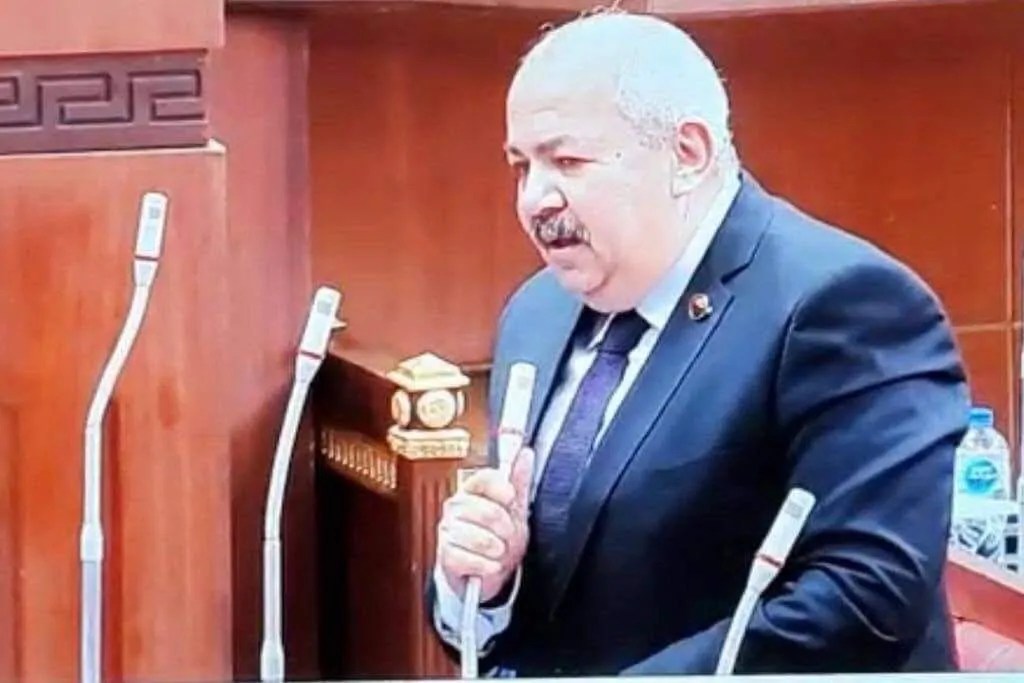 بعد فوزه بانتخابات الشيوخ وحصوله على المركز الأول.. عمرو أبو السعود يشكر أبناء الفيوم
