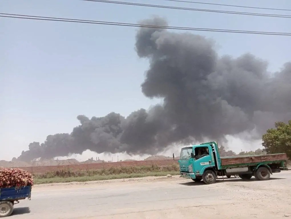 حريق هائل يلتهم مصنع آيس كريم بدكرنس.. وإصابة شخصين