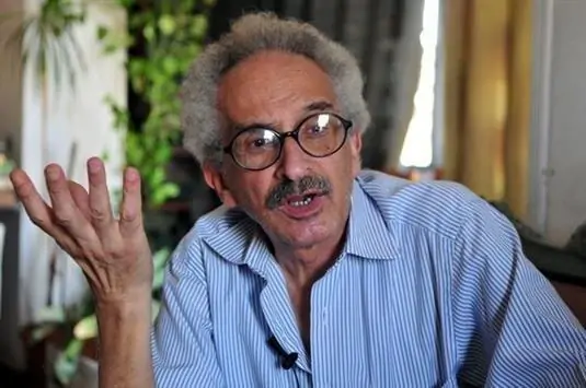 السبت المقبل.. عزاء الروائي الكبير صنع الله إبراهيم في مسجد عمر مكرم