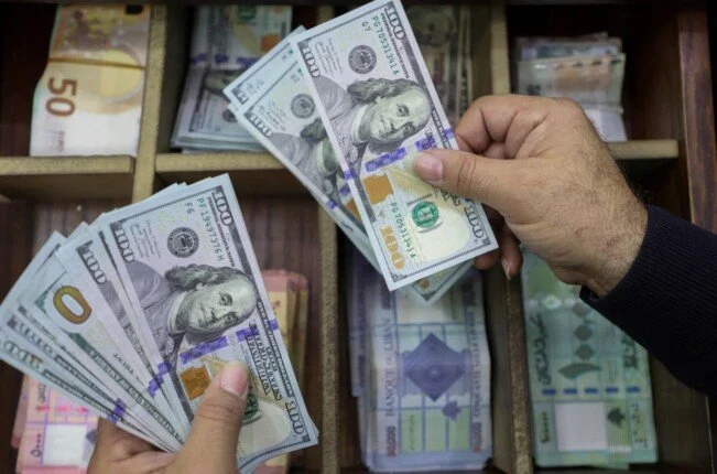 آخر سعر جديد للدولار في البنوك اليوم الخميس 5 فبراير 2026 وأسعار الصرف الحالية