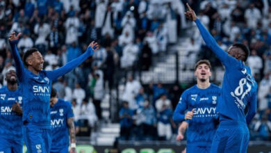 الهلال يسجل فوزا كبيرا ويبقى في صدارة الدوري السعودي بعد انتصار سداسي على الأخدود