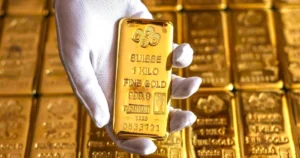 تراجع حاد في أسعار الذهب العالمية إلى 4800 دولار وتسجيلها أدنى مستوى في بورصة جنوب الصين عند 177.2 مليون دونغ فيتنامي