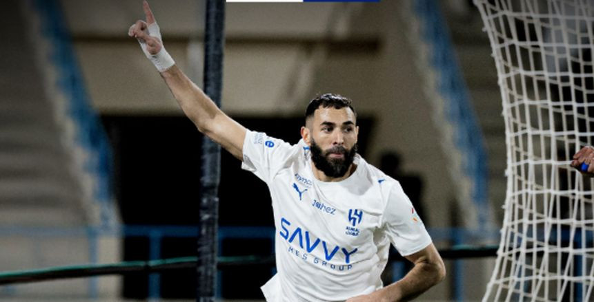 كريم بنزيما يتألق في أول ظهور مع الهلال السعودي ويسجل هاتريك ليكون ثاني لاعب يحقق هذا الإنجاز